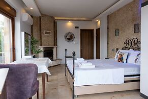 Stone House Foca Butik Otel