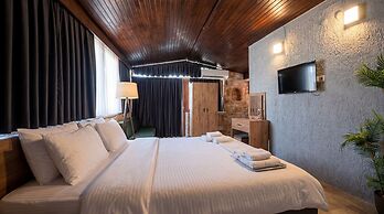 Stone House Foca Butik Otel