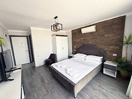 Stone House Foca Butik Otel