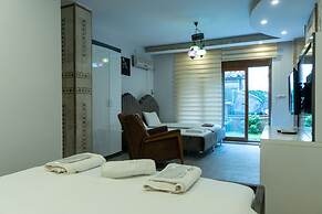 Stone House Foca Butik Otel