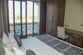 Royal Shaza Suites