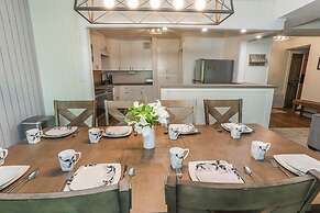 Seven Springs 2 Bedroom Premium Condo, Pet Friendly! by RedAwning - Sa