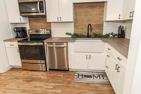 Seven Springs 2 Bedroom Premium Condo, Pet Friendly! by RedAwning - Sa