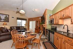 Seven Springs 1 Bedroom Premium Condo, Ski In/Ski Out by RedAwning - S