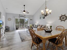 River Crossing #532 2 Bedroom Condo by RedAwning