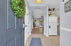 River Crossing #532 2 Bedroom Condo by RedAwning