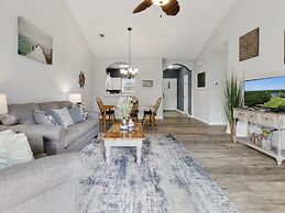 River Crossing #532 2 Bedroom Condo by RedAwning