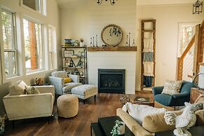 Mountainside Lodging & Retreats