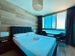 Carmel Holiday Apartments