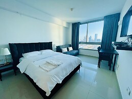 Carmel Holiday Apartments