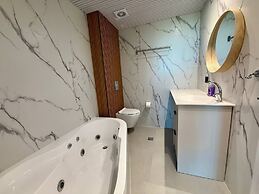 Carmel Holiday Apartments