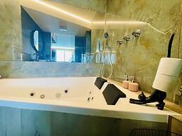 Carmel Holiday Apartments