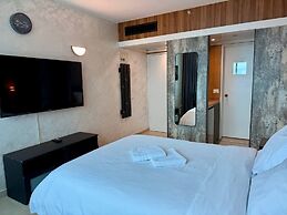 Carmel Holiday Apartments