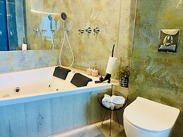 Carmel Holiday Apartments