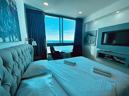 Carmel Holiday Apartments