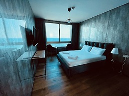 Carmel Holiday Apartments