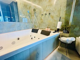 Carmel Holiday Apartments