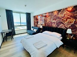 Carmel Holiday Apartments