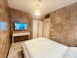 Carmel Holiday Apartments