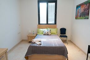 Grace Holon Villa & Pool