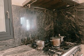 Grace Holon Villa & Pool