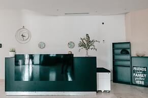 Grace Holon Villa & Pool