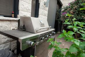 Grace Holon Villa & Pool