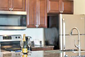 Seaside Luxury Oasis with balcony