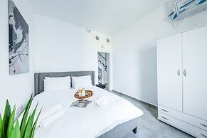 Luxe Apt in Top Tel Aviv Neighborhood