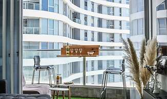 Luxe Apt in Top Tel Aviv Neighborhood