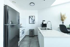 Luxe Apt in Top Tel Aviv Neighborhood