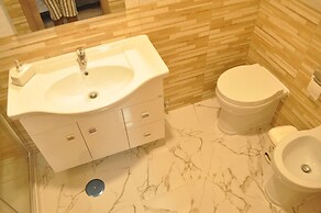 Napoleone Luxury Home