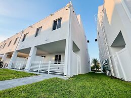 Rare Find! NEW Corner House by MIA Best of Doral