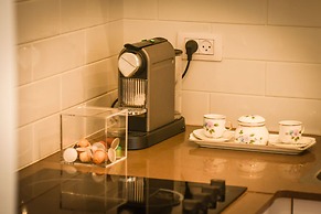 Luxury Levontin apt near Rothschild