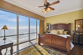 Oceania 902 - Gulf Front 3 BR - sleeps 6 3 Bedroom Condo by RedAwning