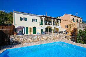 Villa Chiquitita in Rachi