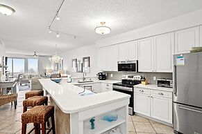 Fun In The Sun! Crescent at Miramar - Gulf Front+beach Chairs