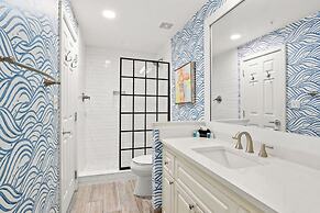 Fun In The Sun! Crescent at Miramar - Gulf Front+beach Chairs