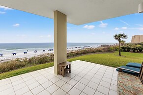 Elegant 4BD 4Ba With Stunning Ocean Views and Direct Beach & Pool Acce