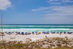 Elegant 4BD 4Ba With Stunning Ocean Views and Direct Beach & Pool Acce