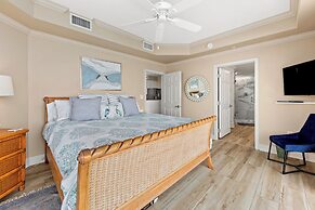 Elegant 4BD 4Ba With Stunning Ocean Views and Direct Beach & Pool Acce