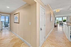 Elegant 4BD 4Ba With Stunning Ocean Views and Direct Beach & Pool Acce