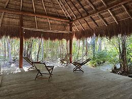 Glamping Bunga Lotus