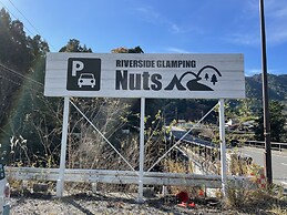 Riverside Glamping Nuts