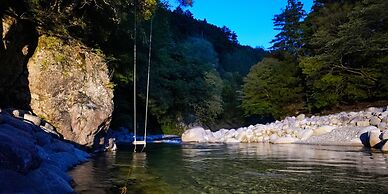 Riverside Glamping Nuts