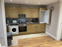 Immaculate 2-bed Apartment in London