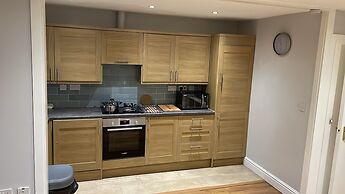 Immaculate 2-bed Apartment in London