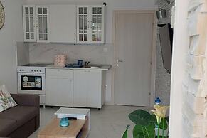 Apartment - Sleeps 2 - Parking - Balcony