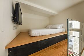 Modern & Bright 3BR apt with 2Balconies