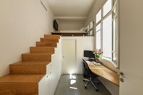 Modern & Bright 3BR apt with 2Balconies